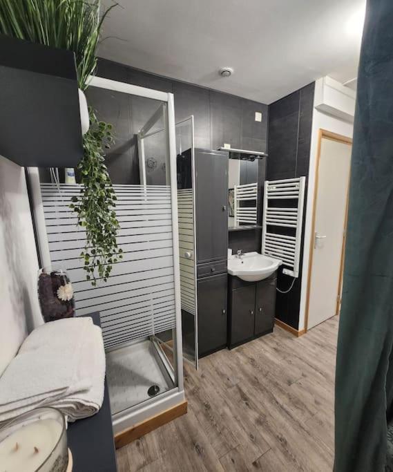 La Petite Loge De L'Ile Apartment Nantes Exterior foto