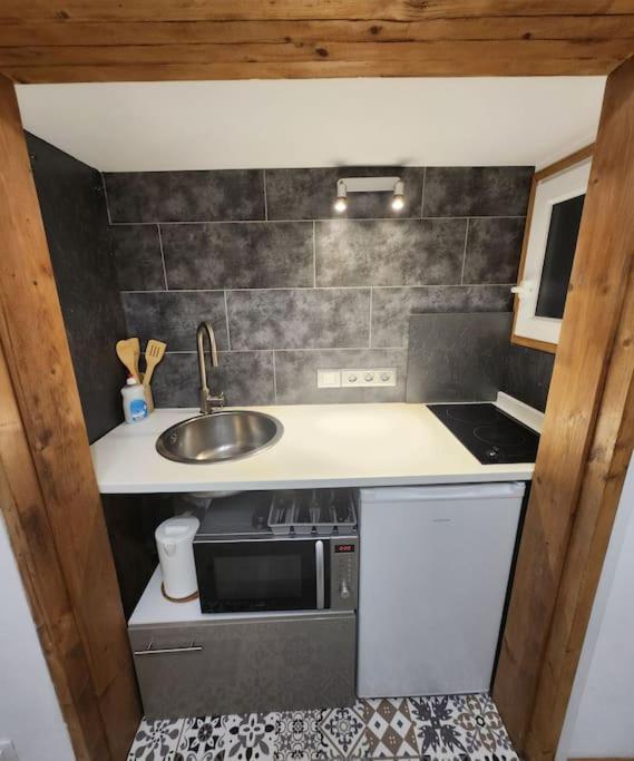 La Petite Loge De L'Ile Apartment Nantes Exterior foto